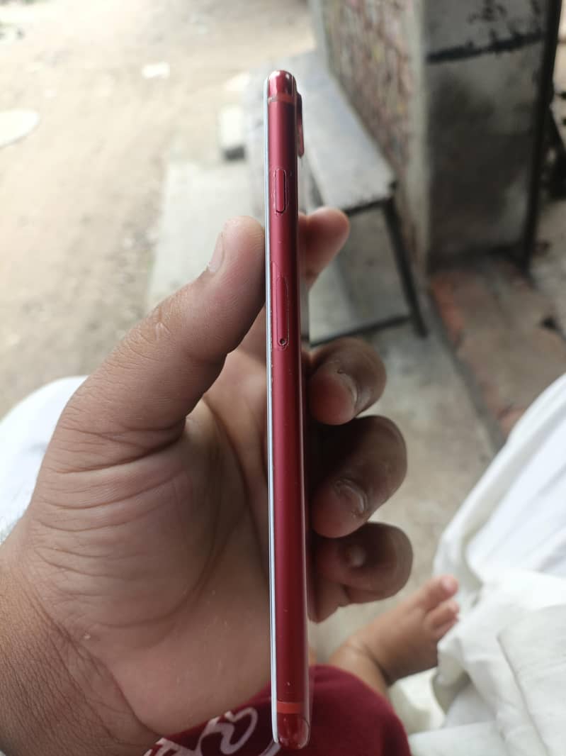 Apple iPhone 7 Plus 3