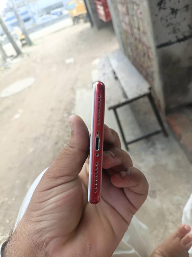 Apple iPhone 7 Plus 4