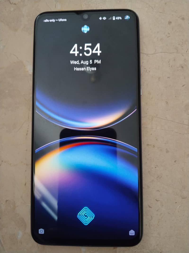 Vivo V21 18