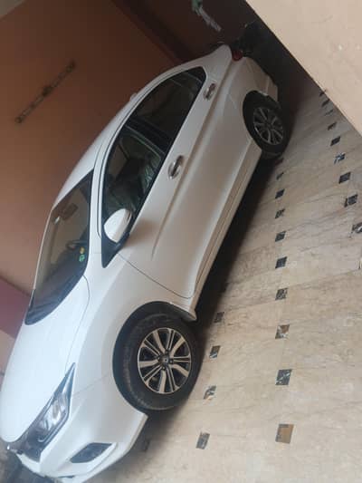 Honda City 1.2 Cvt limited edition not a single dot Brand New