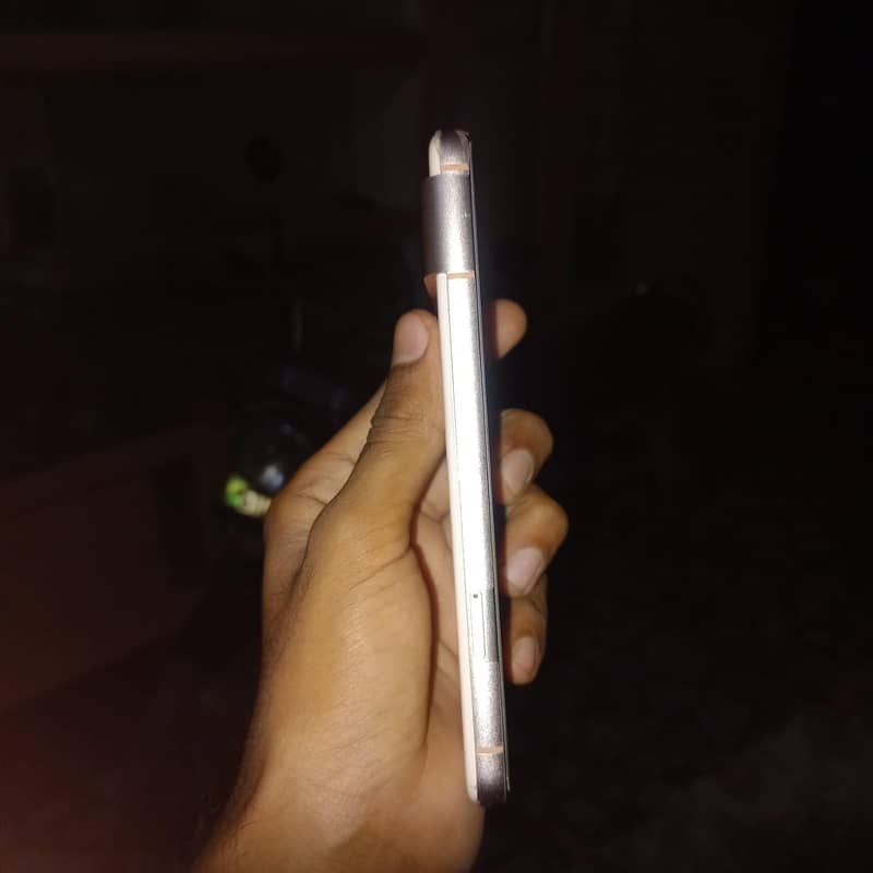 Google Pixel 8 1