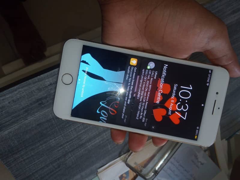 Apple iPhone 7 Plus 1
