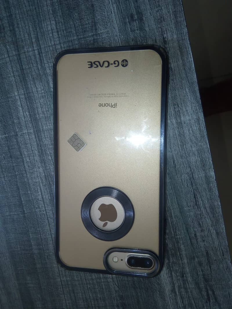 Apple iPhone 7 Plus 2