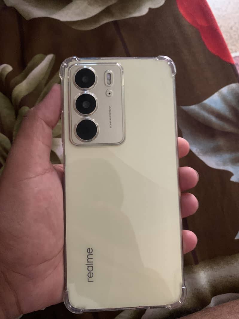 Realme C75 1