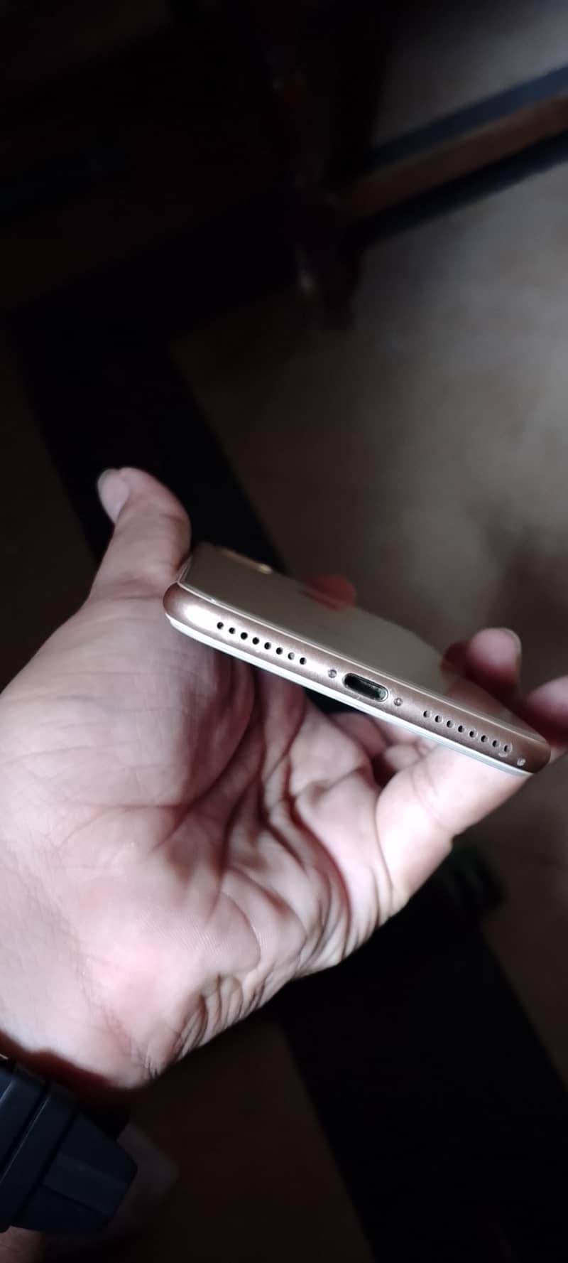 Apple iPhone 8 Plus 3