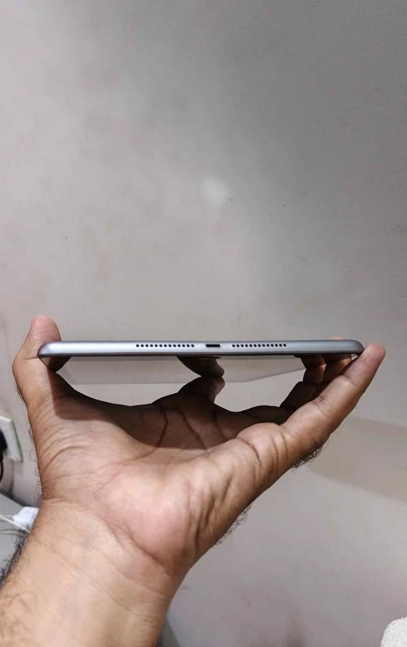 IPAD 5th Generation 4
