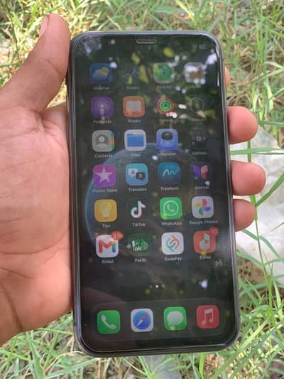 iPhone 11