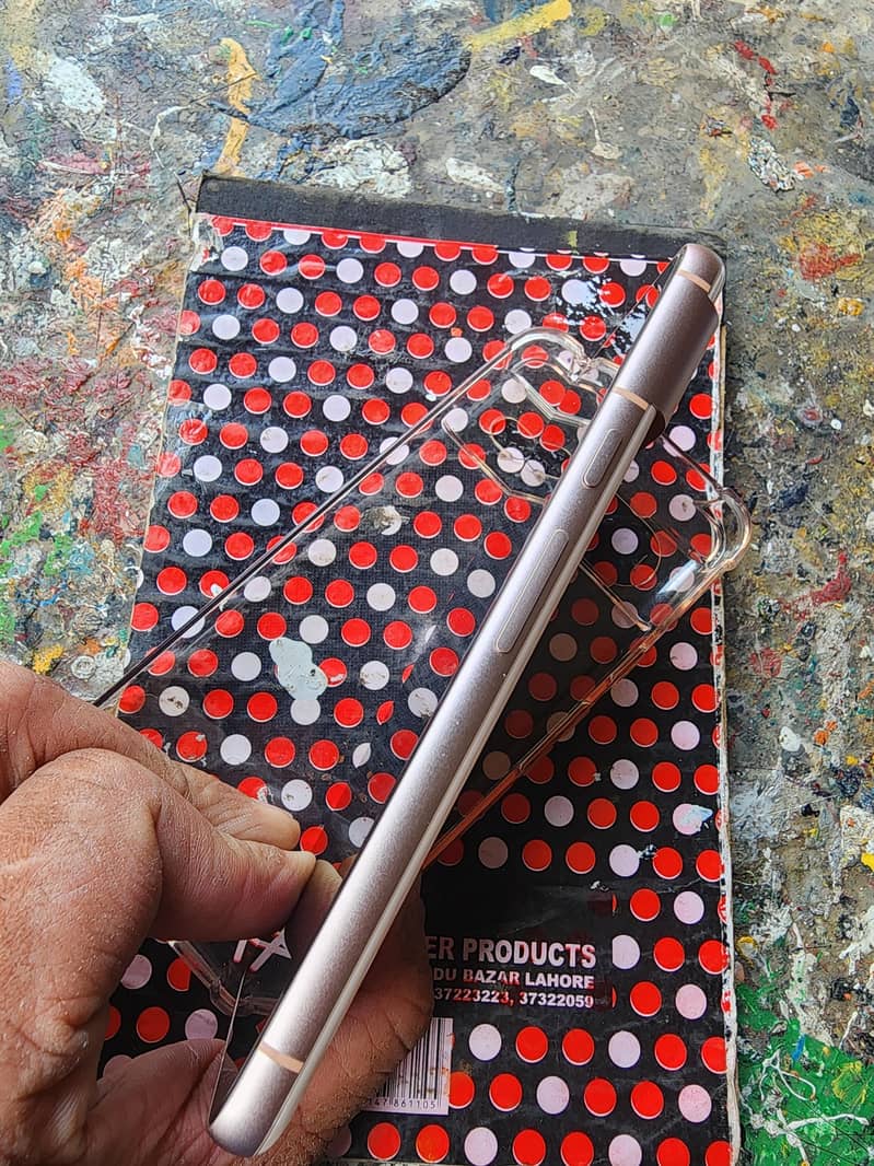Google Pixel 8 6