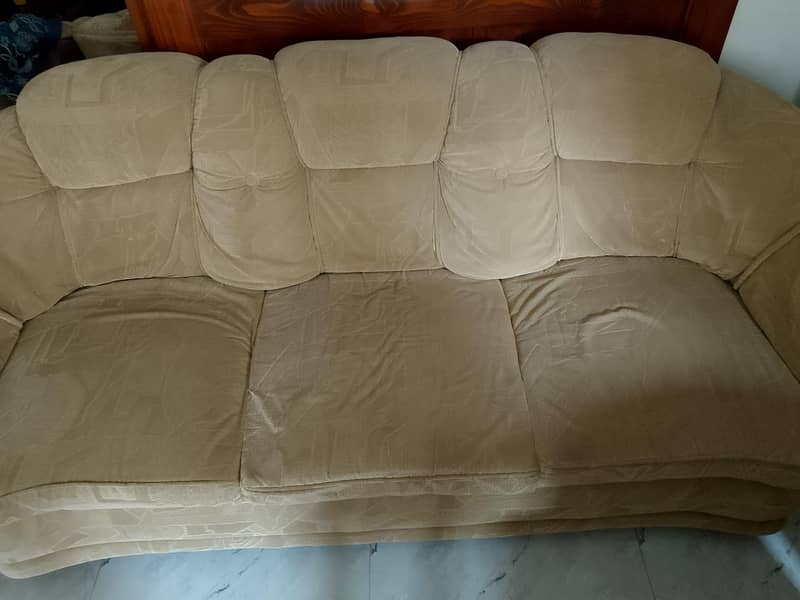 Three Seater Sofa 0