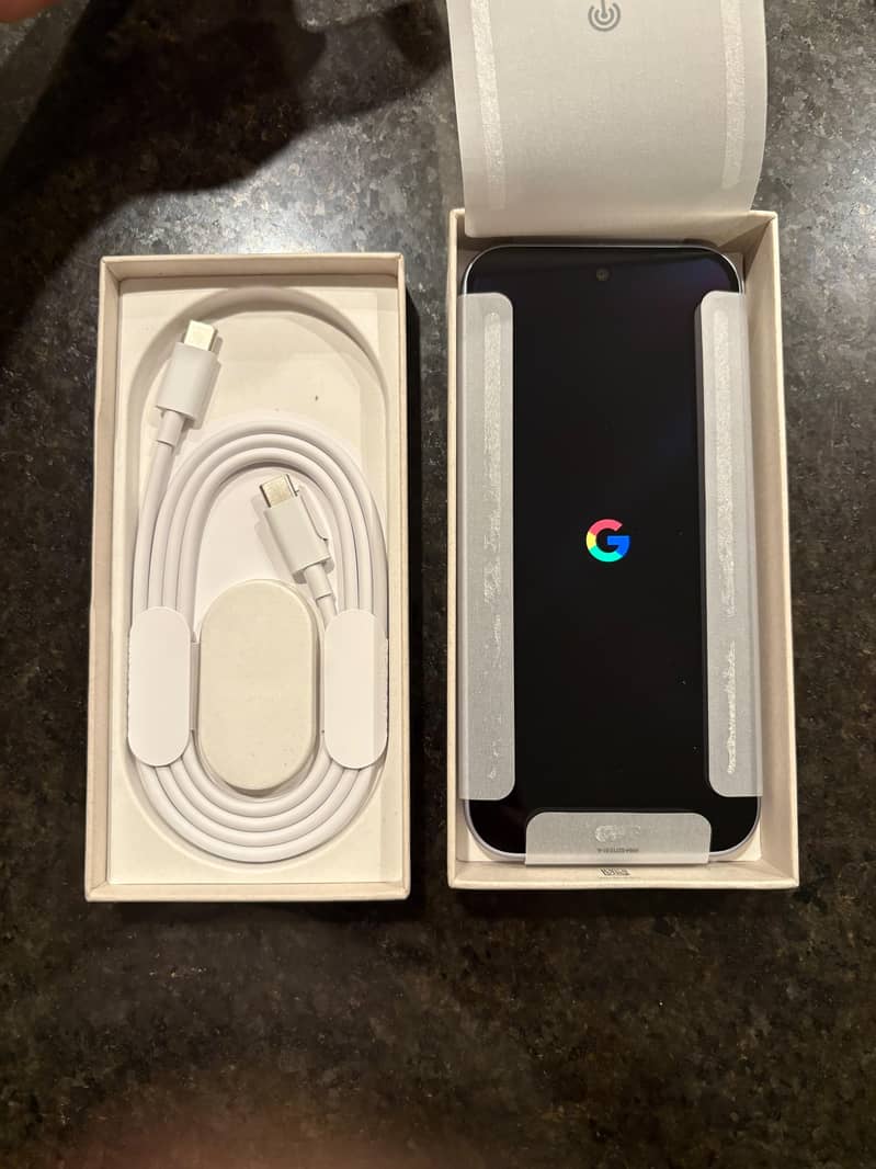 Google Pixel 10 4