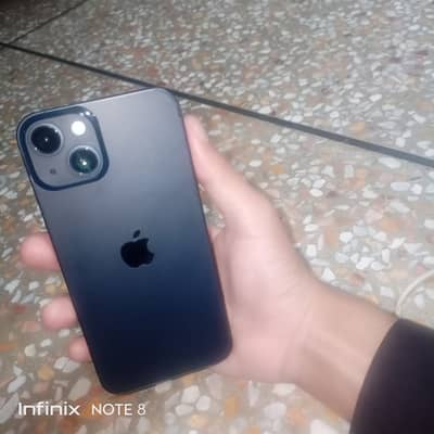 Apple iPhone 13