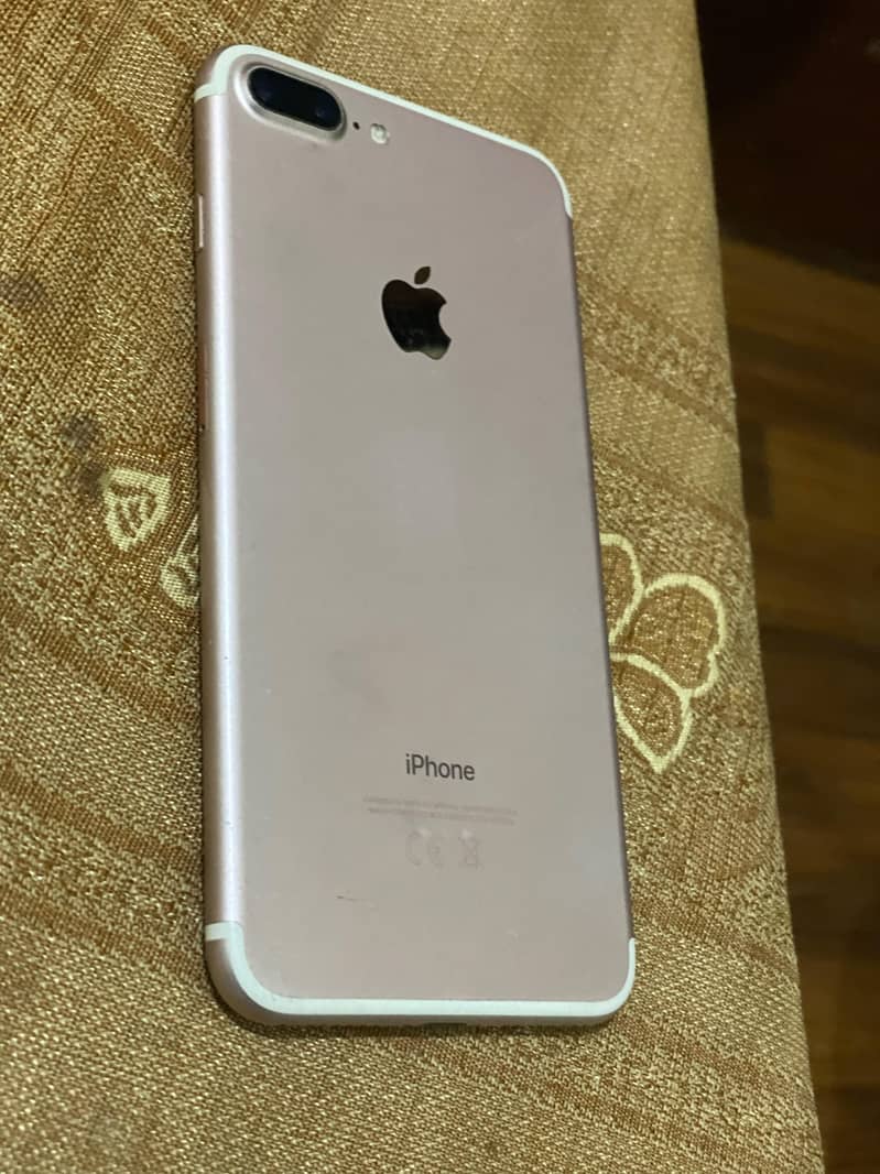Apple iPhone 7 Plus 1