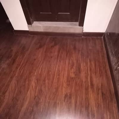 Vinyl Floor |  Gym Flooring | Remote control blind | Wallpaper | grass
