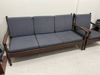 Wooden sofa set 5 seater karachi