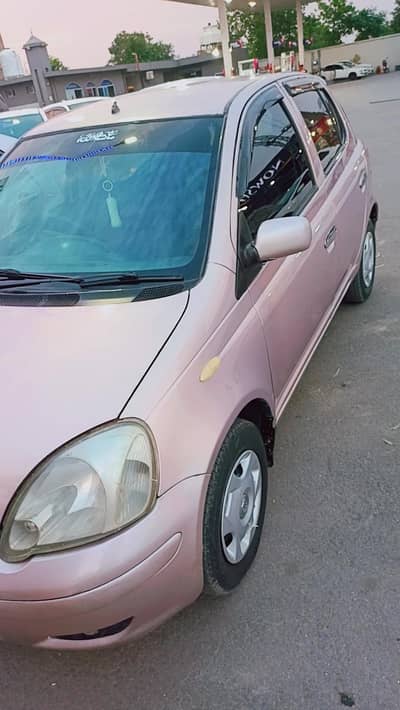 Toyota Vitz 2000