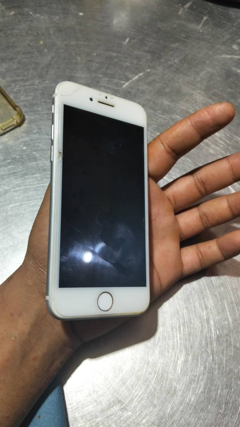 Apple iPhone 8 4