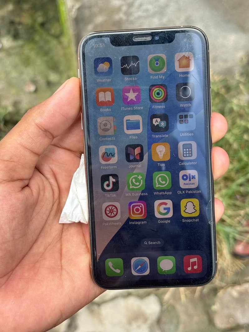 Apple iPhone X 5