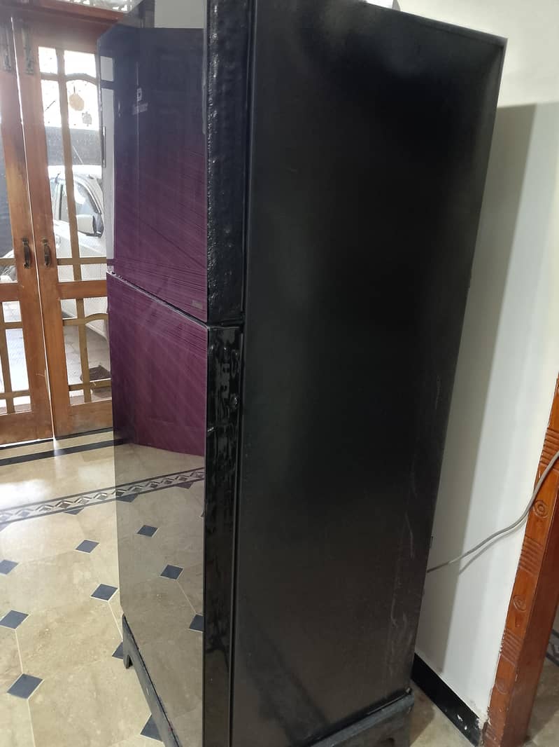 Refrigerator 4