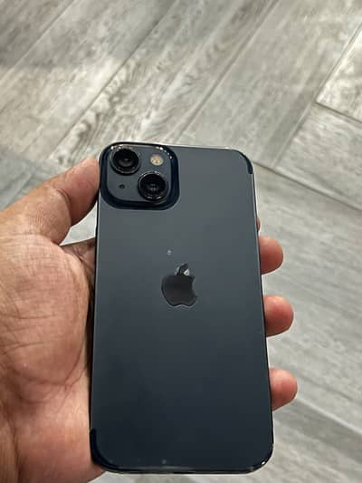 Apple iPhone 13