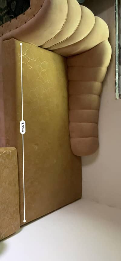 Dewan & small sofa