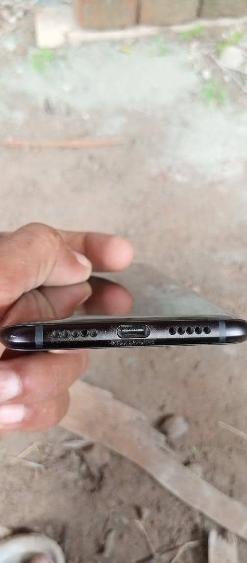 One Plus 6T 3