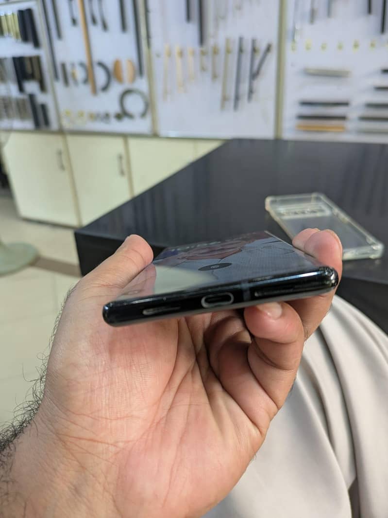 Google Pixel 6 Pro 2