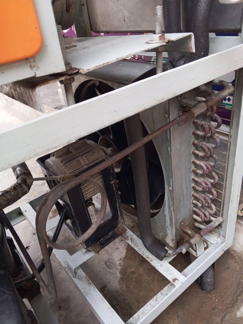 Slush machine 11