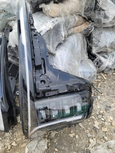 Kia carnival headlights