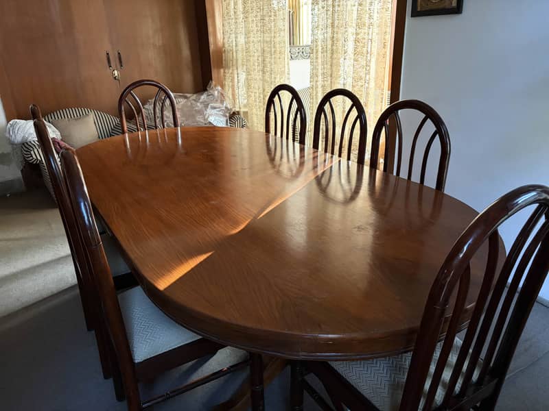 Solid Sheesham Wood Dining Table with 8 Chairs – Excellent Craftsmansh 3