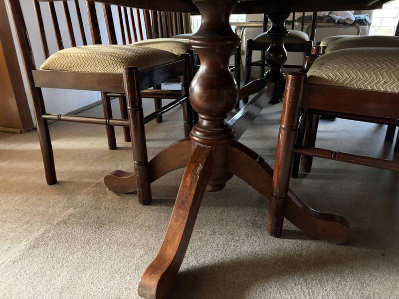 Solid Sheesham Wood Dining Table with 8 Chairs – Excellent Craftsmansh 4
