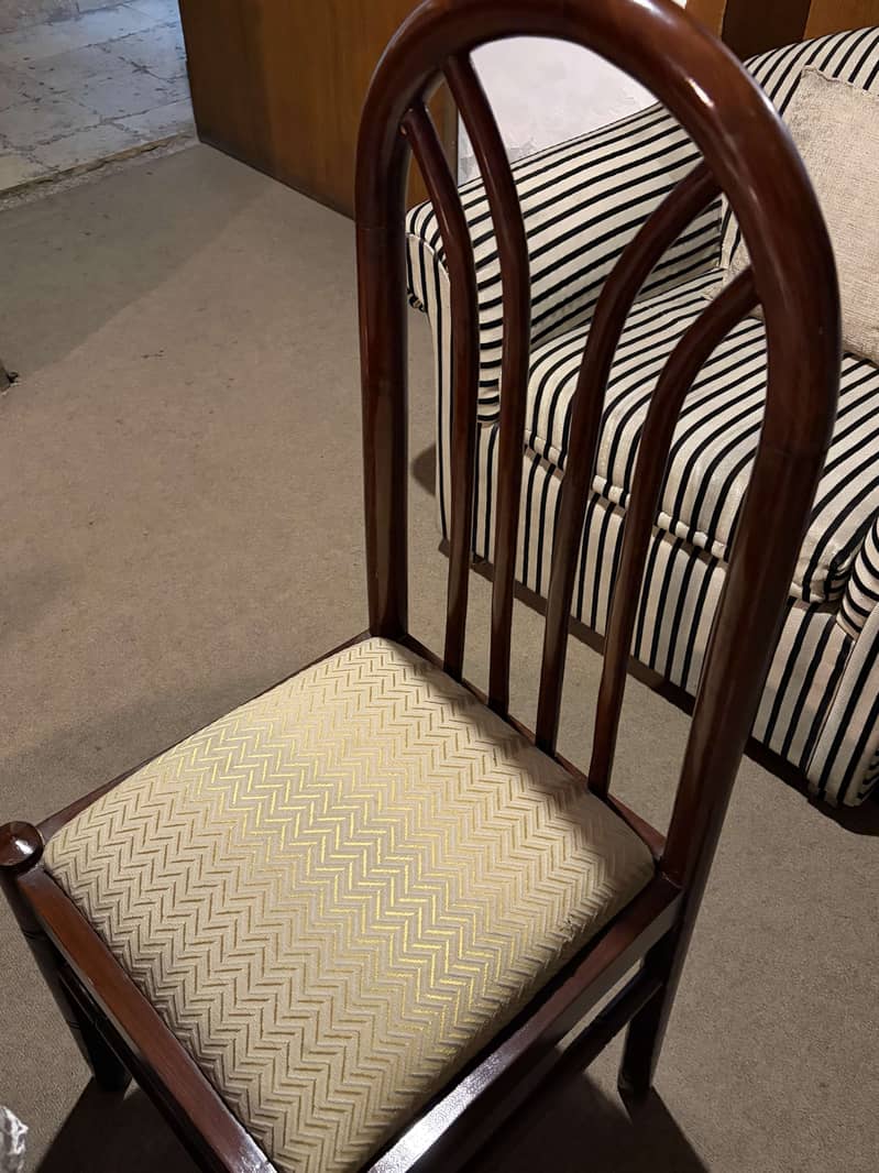 Solid Sheesham Wood Dining Table with 8 Chairs – Excellent Craftsmansh 8
