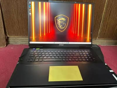 MSI Titan 18 HX Ai Ultra 9 285HX 64gb ram 4TB SSD 24GB