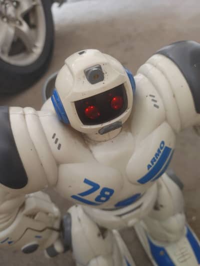 Robot remote control dancing and running