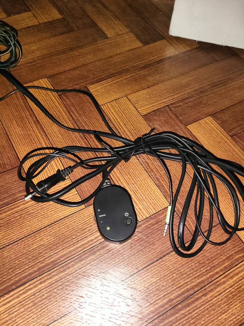 Logitech z313 3