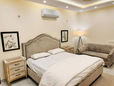 Luxury 3-Bedroom Furnished Apartment for Daily Rent – DHA Phase 8