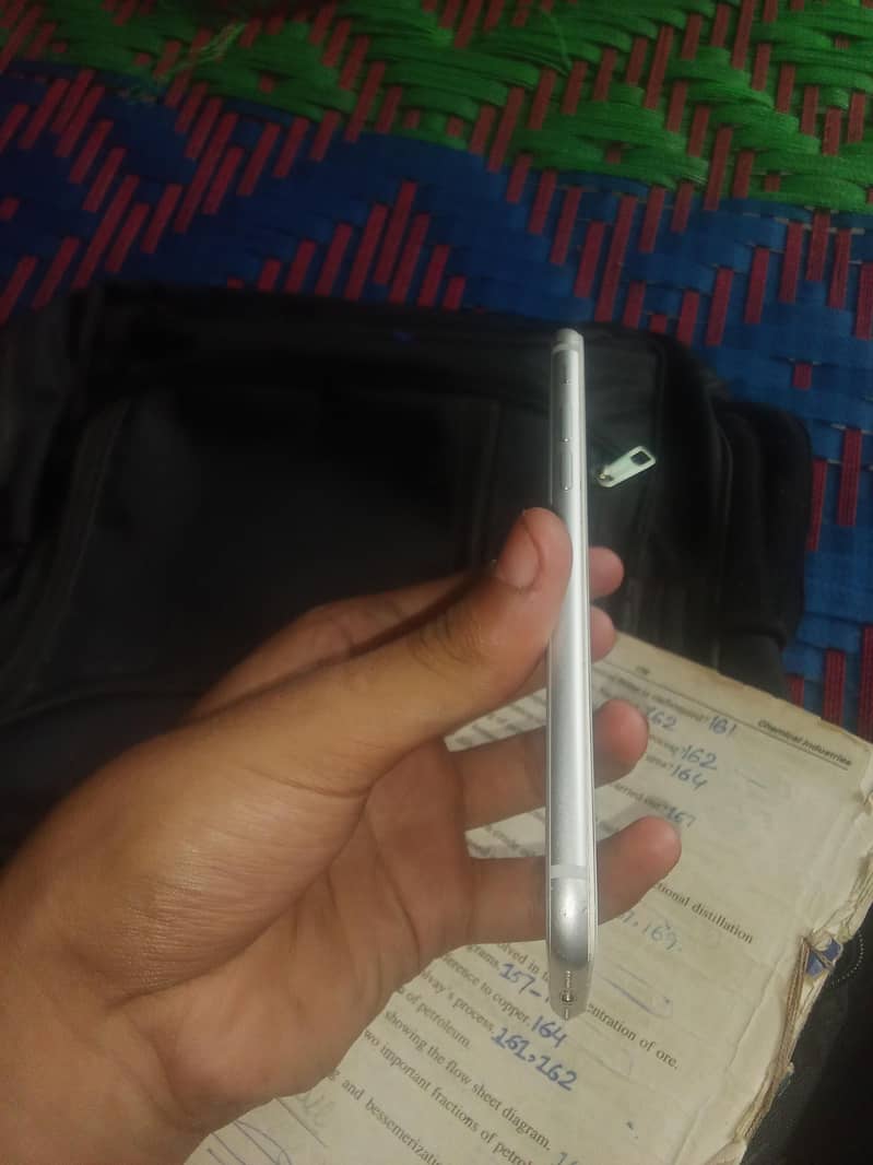Apple iPhone 8 2