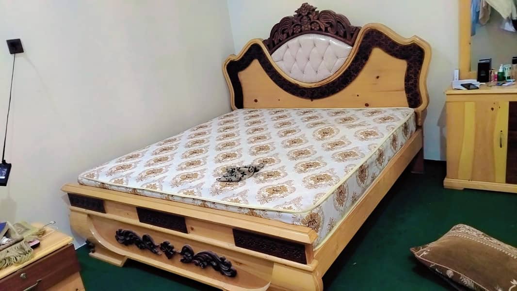 , 2 side table , 1 king side bed شادی کے لئے فل کمرہ سیٹ 1
