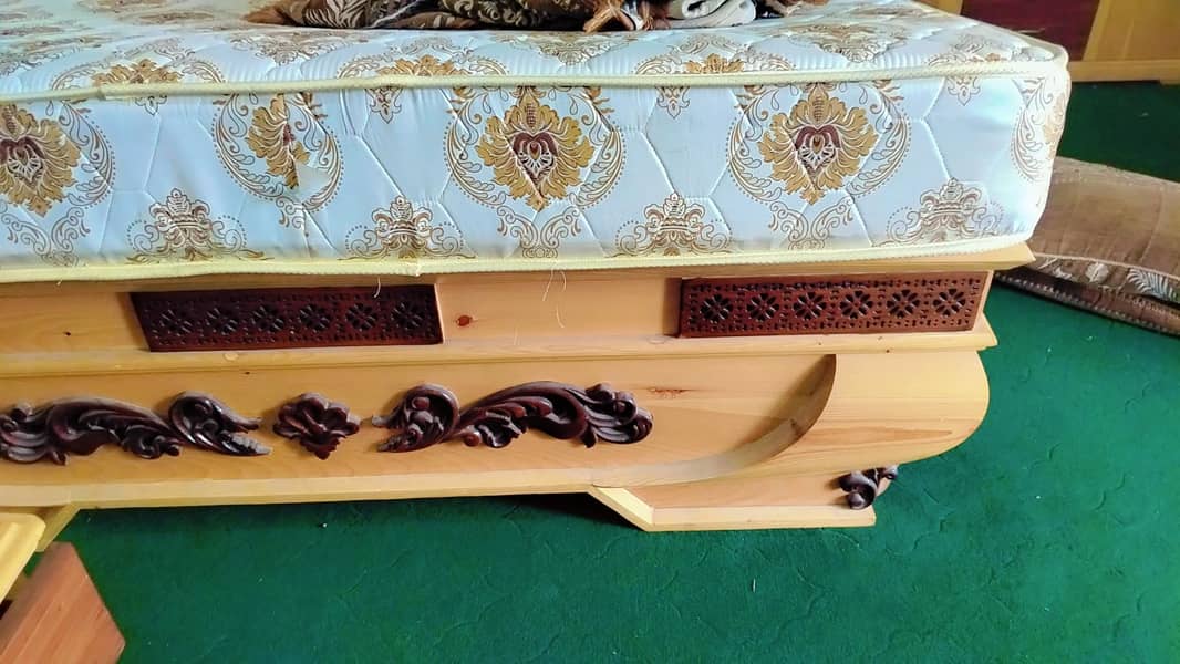, 2 side table , 1 king side bed شادی کے لئے فل کمرہ سیٹ 4