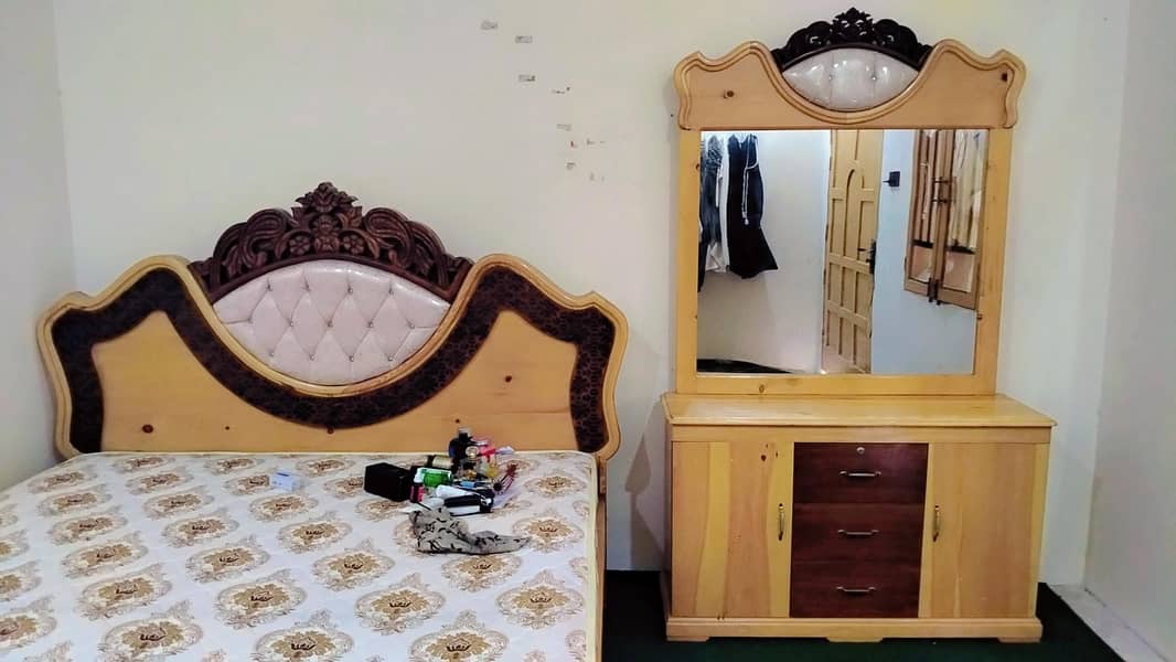 , 2 side table , 1 king side bed شادی کے لئے فل کمرہ سیٹ 5