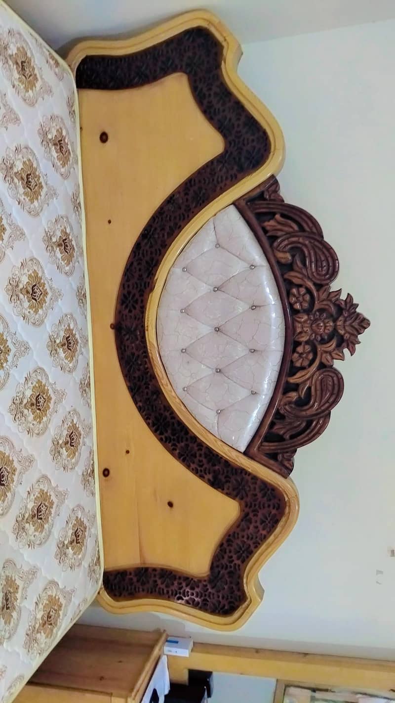 , 2 side table , 1 king side bed شادی کے لئے فل کمرہ سیٹ 8