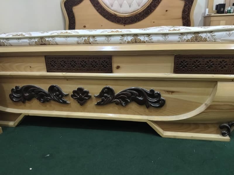 , 2 side table , 1 king side bed شادی کے لئے فل کمرہ سیٹ 10