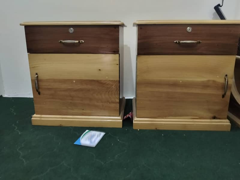 , 2 side table , 1 king side bed شادی کے لئے فل کمرہ سیٹ 11