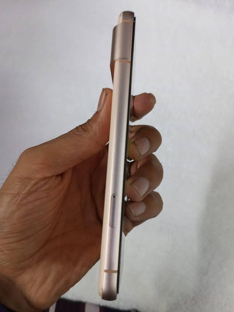 Google Pixel 8 3
