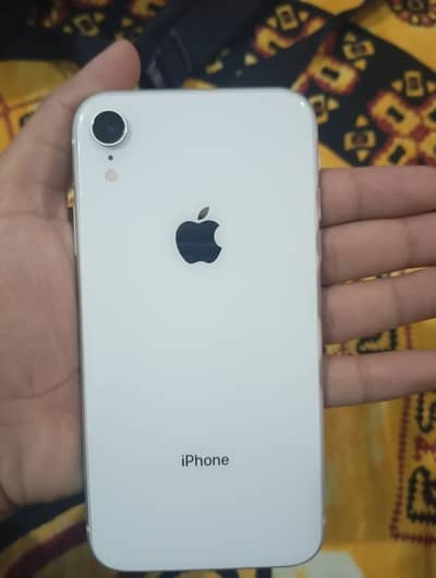 Apple iPhone XR