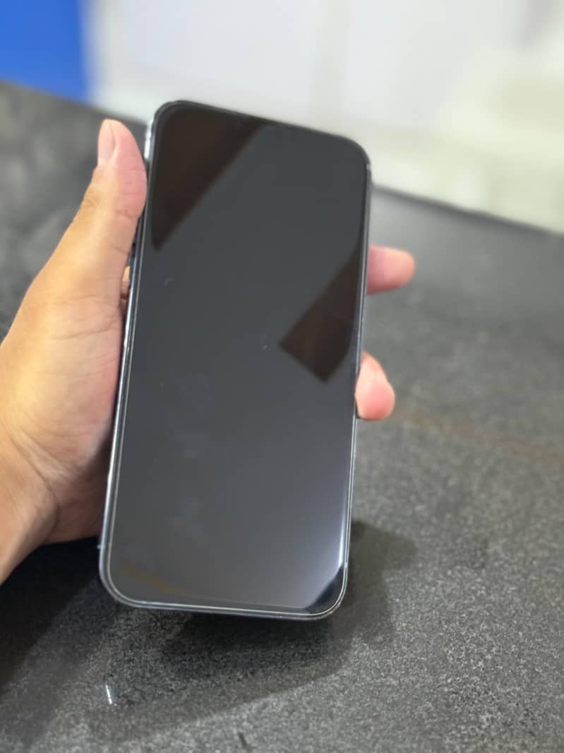 iphone 13 pro max 2