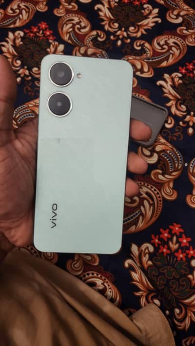 Vivo Y03