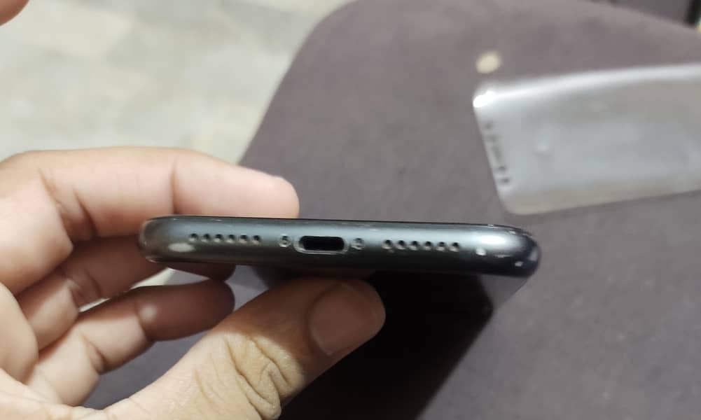 Apple iPhone 11 2