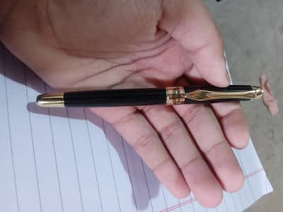 gold pen