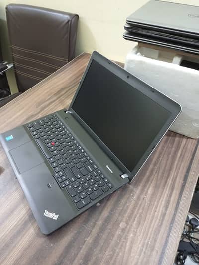 Lenovo ThinkPad E540 Core i5-4th Gen 8GB RAM 500GB HDD 15.6" Display