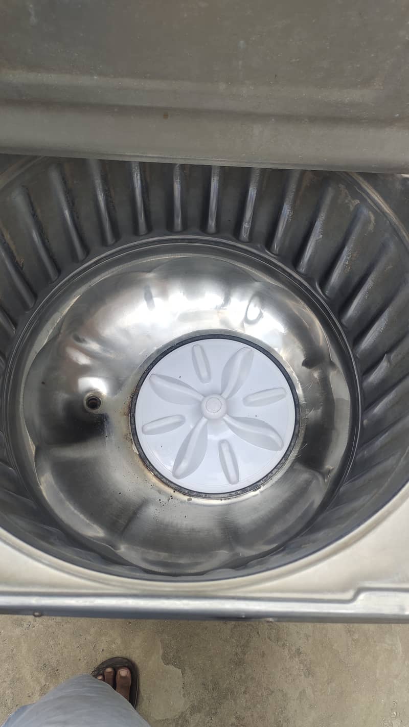 Washing machine only 1
